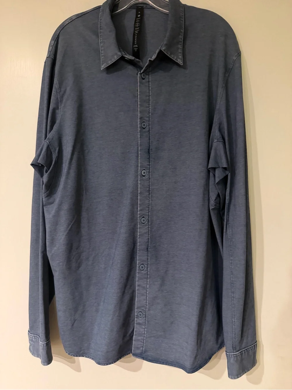 Lululemon Men’s Commission Long Sleeve Button-Down Shirt